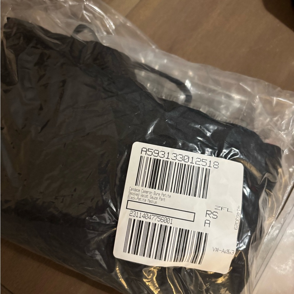 Candace Cameron Bure Black Gauze Women's Pants Sz Med petite - Picture 6 of 7
